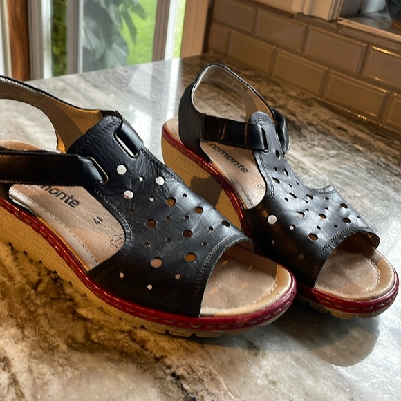 Black leather Remonte sandals - Picture 1 of 4